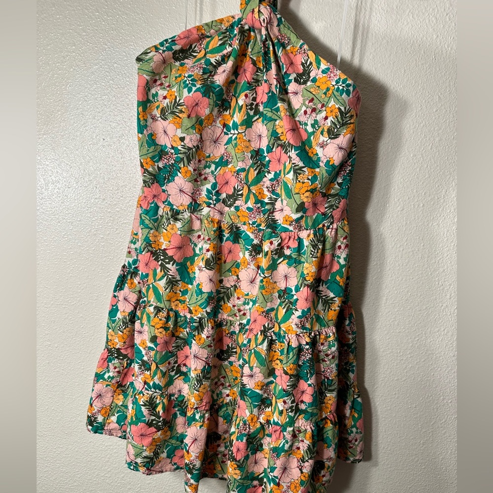 Copper Key Floral Printed
Tiered Halter Dress | Dillard's size Large - Picture 13 of 13